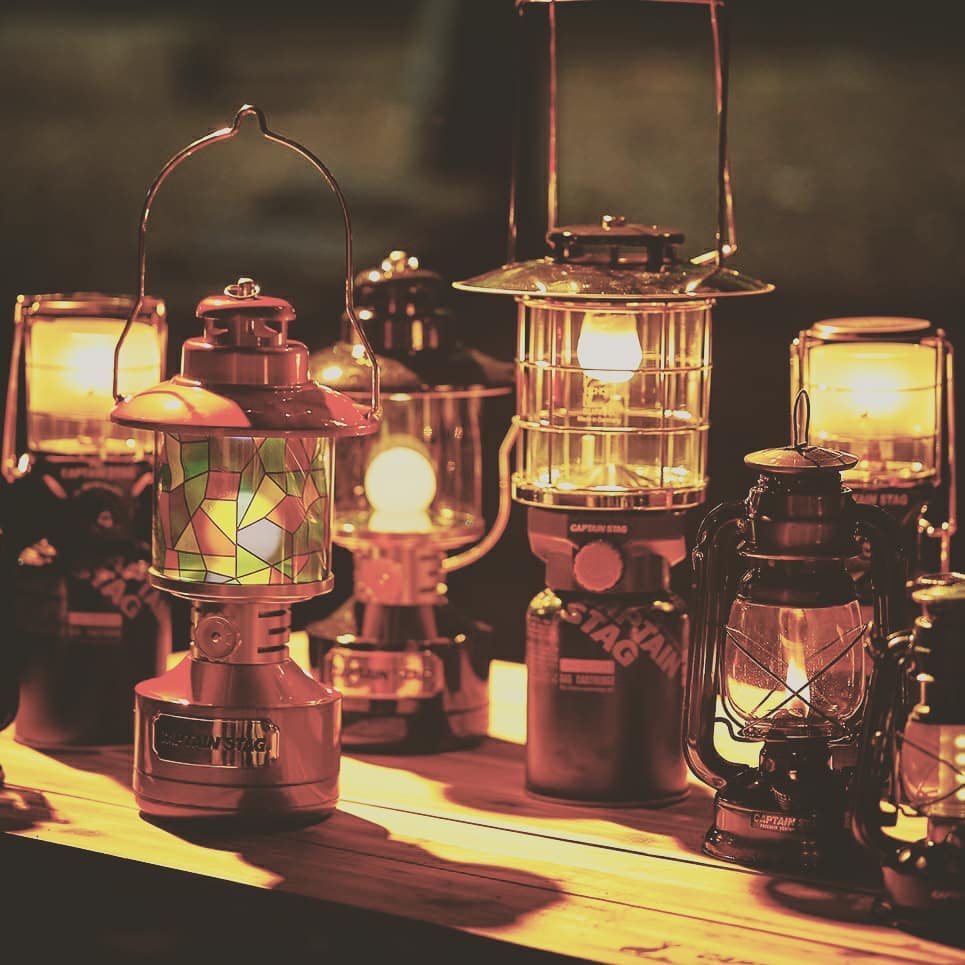 CAPTAIN STAG UK-4057 Stained Glass Lantern Portable Lightweight Retro Style Ambient Atmosphere Lighting Lamp Light Twin Light LED Lantern Waterproof