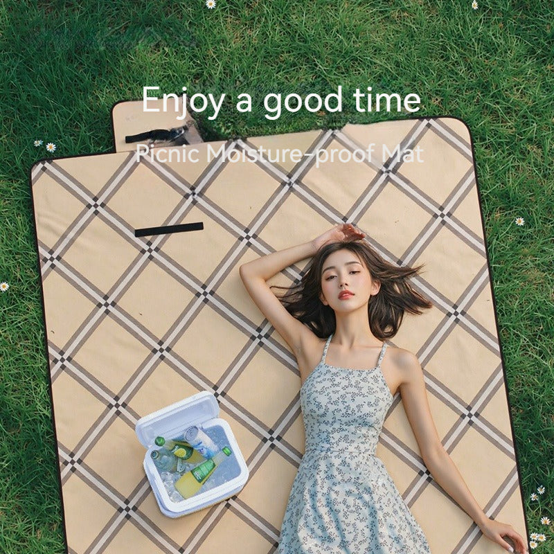 Blackdog Picnic Moisture-proof Mat Portable Ultralight Easy to Carry Design Outdoor Camping Lawn Mat Skin-Friendly Waterproof Dirt Proof Washable Floor Matting