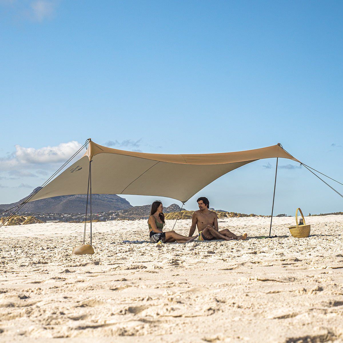Naturehike 4 Poles Canopy Tarp Beach Tent Awning Large Shading Area UPF50+ Anti UV Sunshade Waterproof Shelter Sandbag Outdoor Camping Nature Hike
