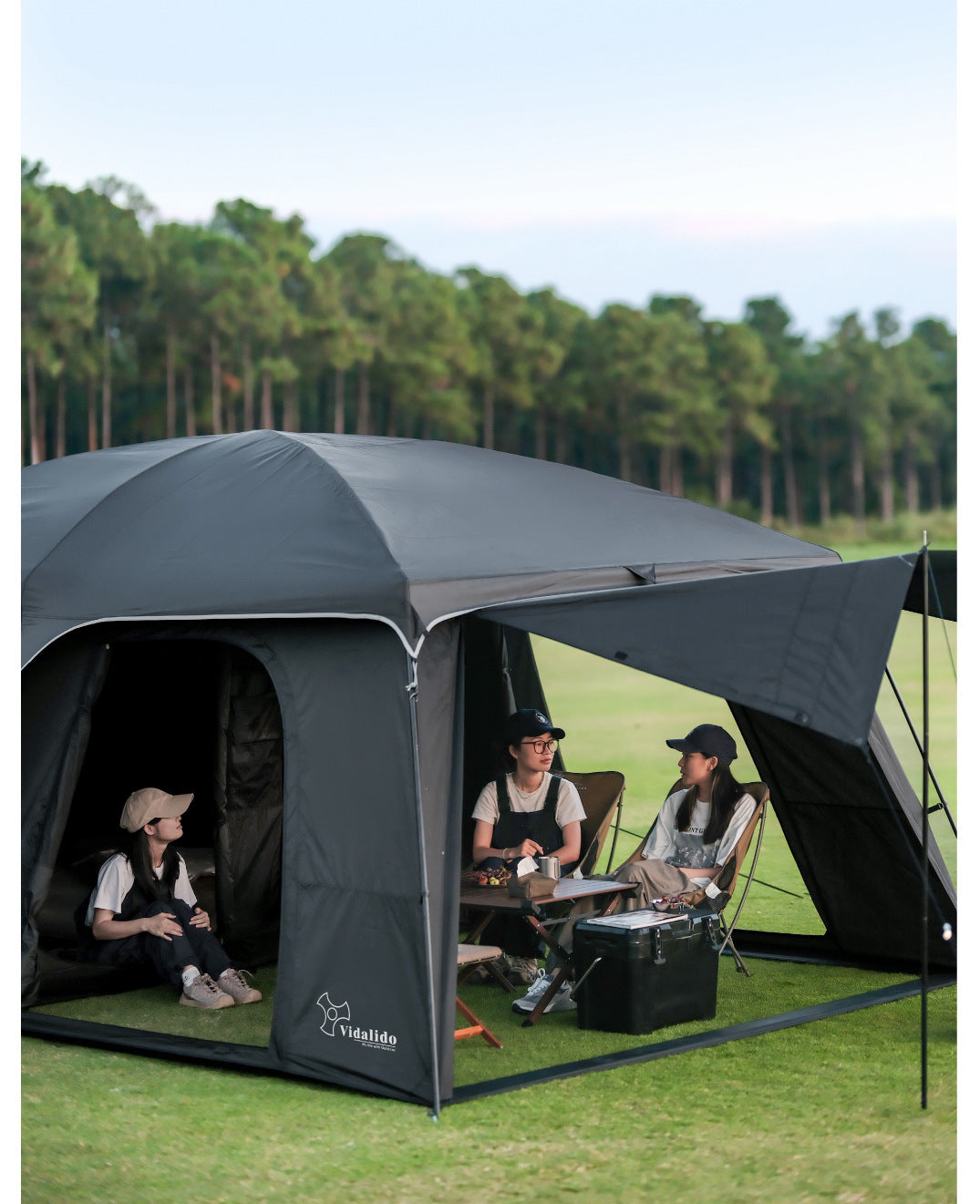 Vidalido POON SAAN PRO Portable 8-10 Person Banshan Villa Extra Large Semi-Automatic Cabin Style Black Tent Outdoor Camping 15m² Interior Space 2 Bedroom Waterproof 150D Titanium Silver Coated Sunscreen