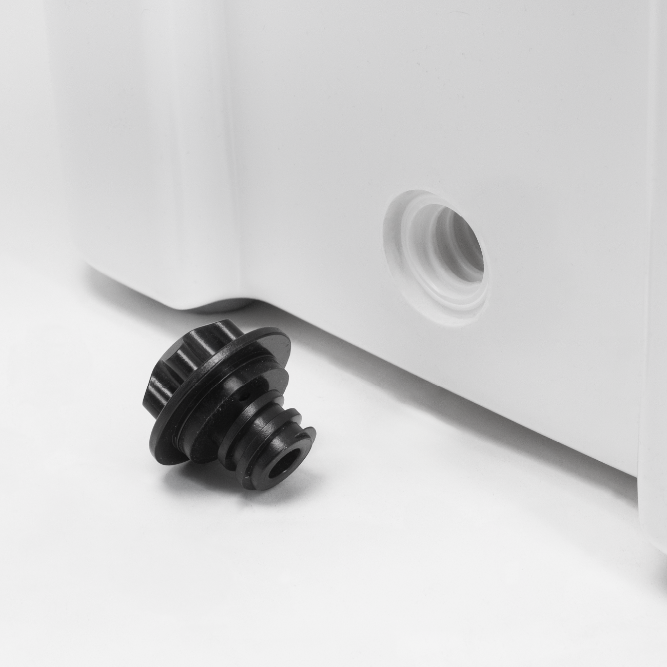 Raptor POLAR Hand Carry 45 45L Capacity Food Drink Ice Storage Chest Container Extreme Ice Retention Up To 5 Days Rotomolded Cooler Outdoor